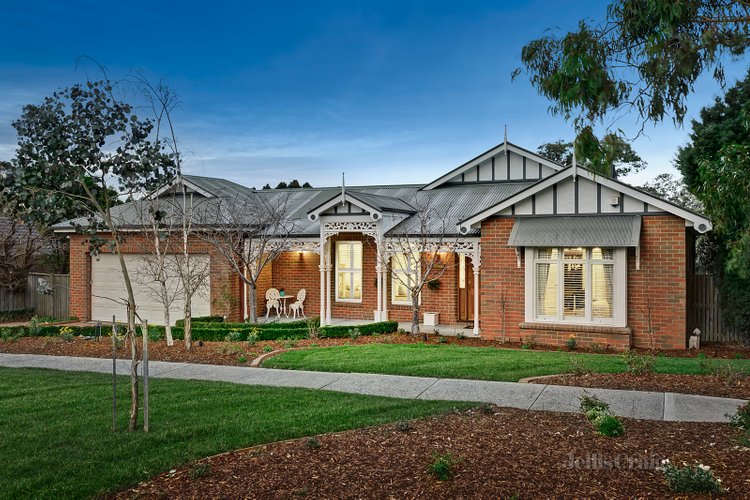 50 Symon Crescent Greensborough 3088