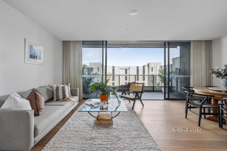 501 2 Barnet Way Richmond 3121