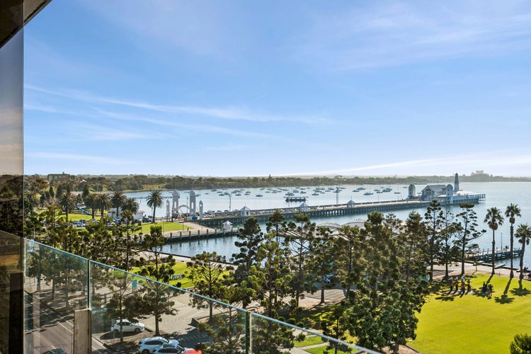 502/6-8 Eastern Beach Road, Geelong