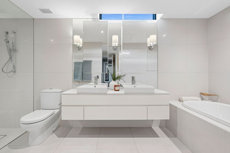 502/6-8 Eastern Beach Road, Geelong