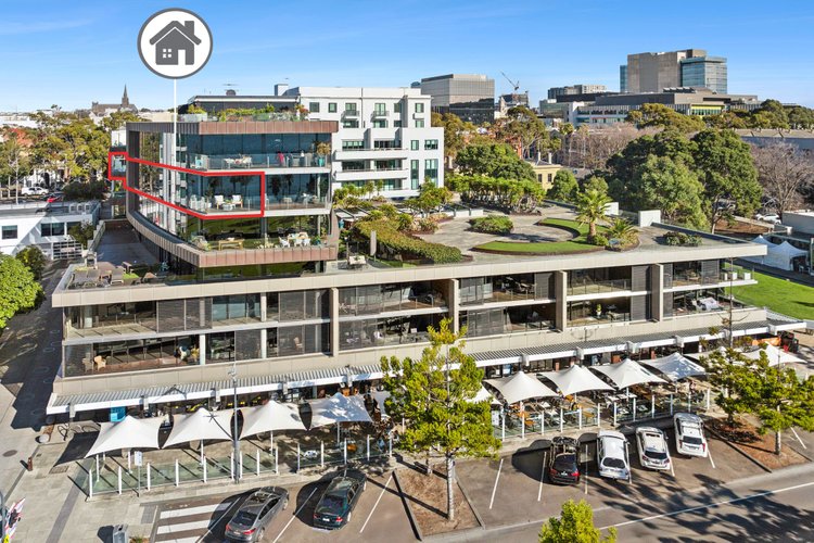 502/6-8 Eastern Beach Road, Geelong