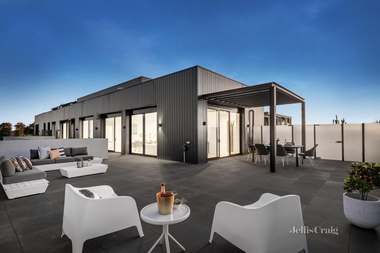 502 7 Red Hill Terrace Doncaster East 3109