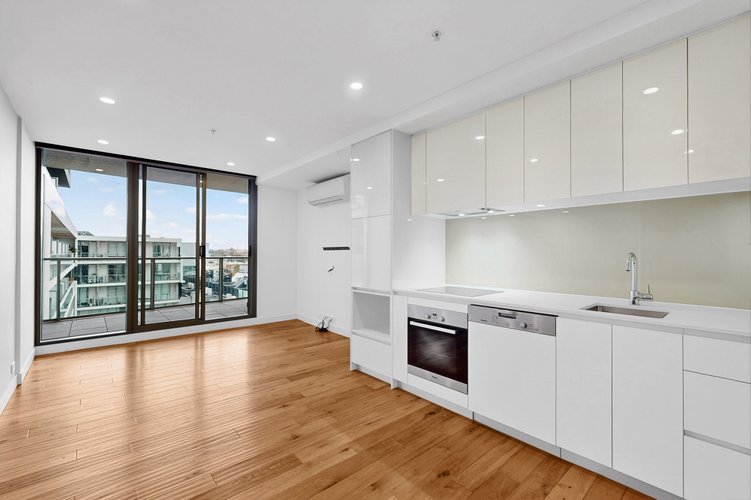 505/101 Bay Street Port Melbourne 3207