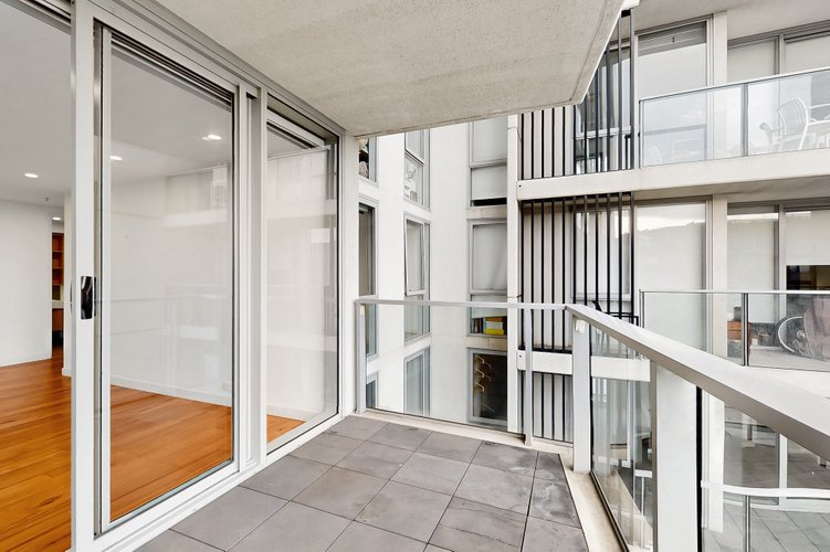 505/101 Bay Street Port Melbourne 3207