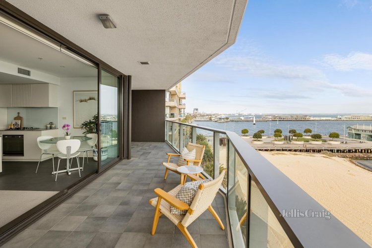 505 155 Beach Street Port Melbourne 3207