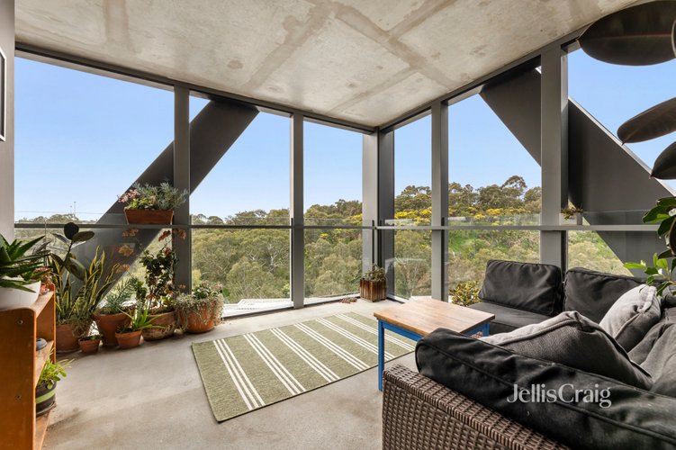 506/10 Trenerry Crescent Abbotsford 3067