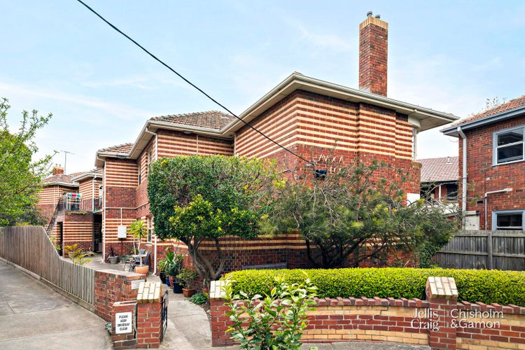 5 1 Avoca Court Elwood 3184