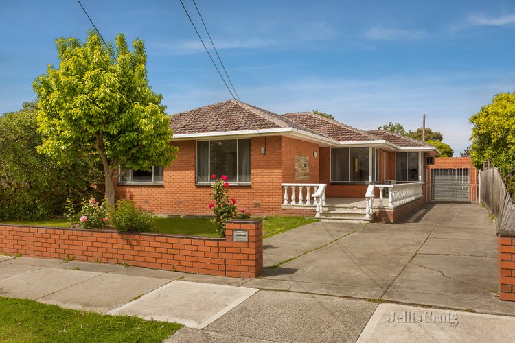 51 St Raphael Street Avondale Heights 3034
