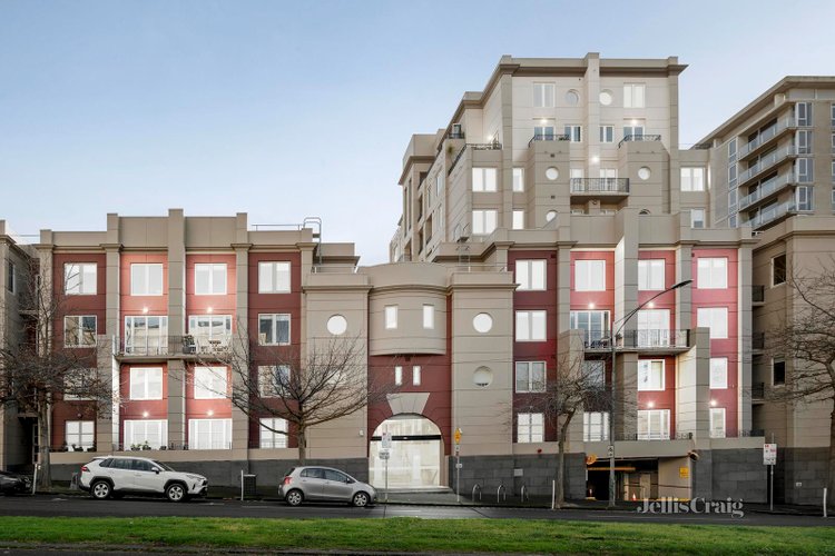 51 190 Albert Street East Melbourne 3002