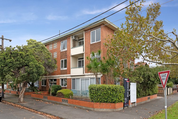 5 127 Brighton Road Elwood 3184