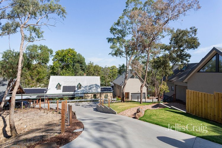 5/13 Piper Cres  Eltham 3095