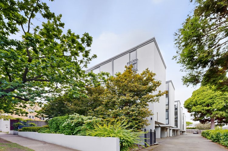 5/18 Kensington Road South Yarra 3141