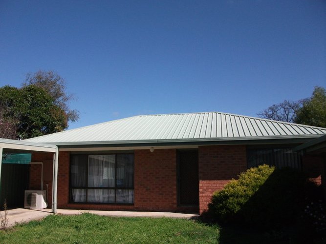 5 19 Adams Street Castlemaine 3450