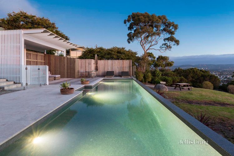 52 Ellerina Road Mount Martha 3934