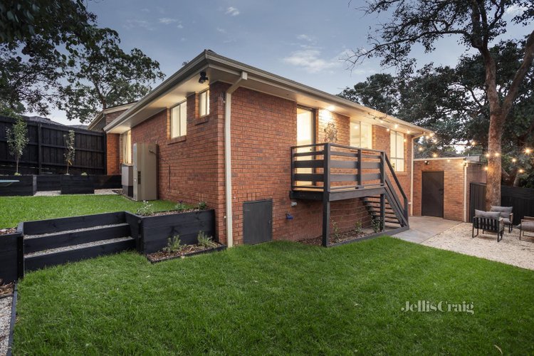5 2 Fernside Avenue Briar Hill 3088