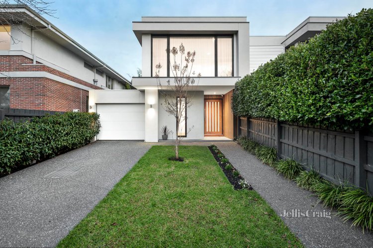 52 Lucas Street Brighton East 3187