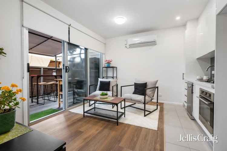 5 2 Middleborough Road Burwood East 3151