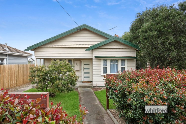 52 St Albans Road, East Geelong