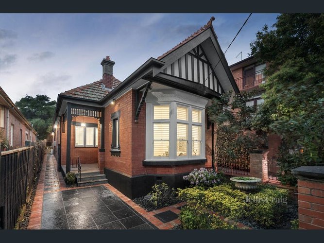 52 Tennyson St  Elwood 3184