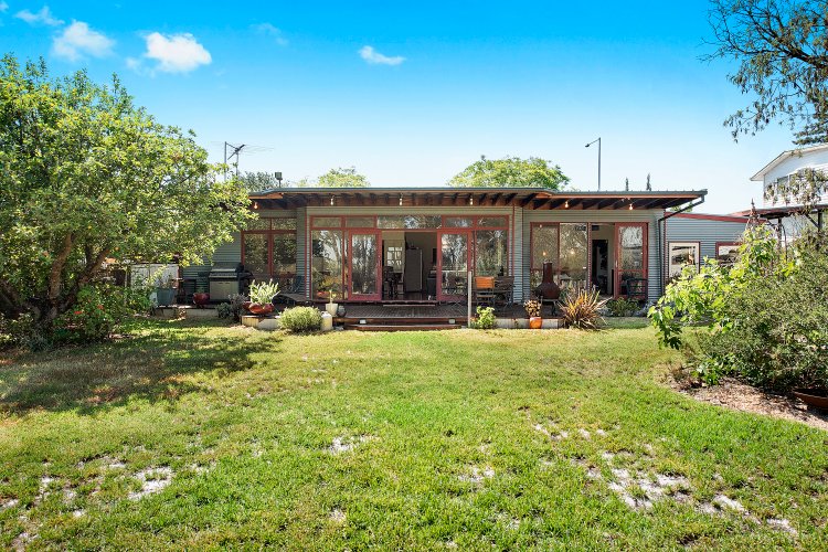 52 Tucker  Street, Breakwater