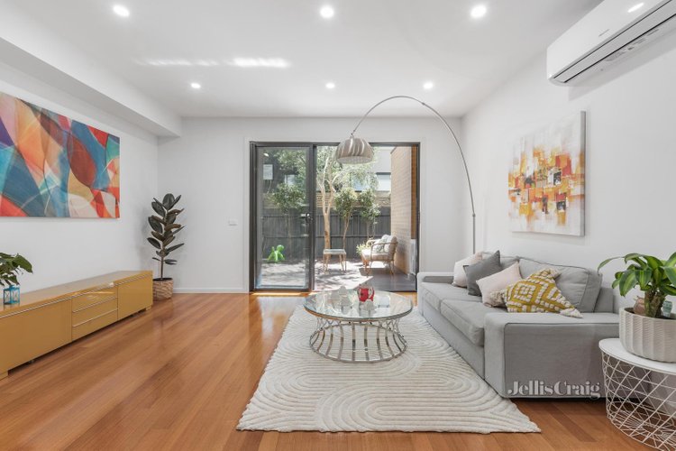 5 22 Station Avenue Mckinnon 3204