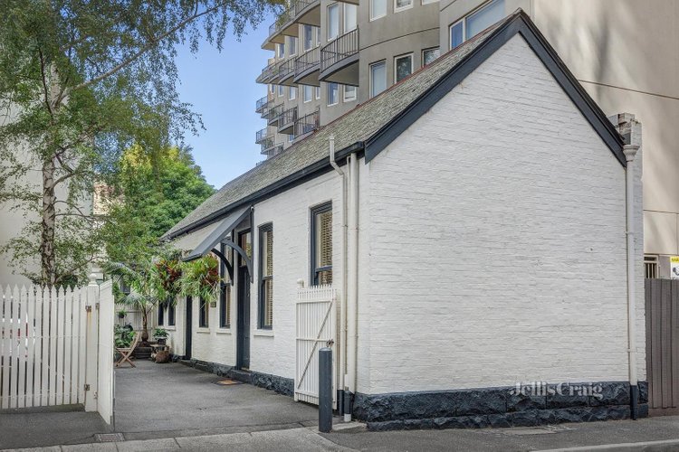 5/25 Queens Road Melbourne 3004