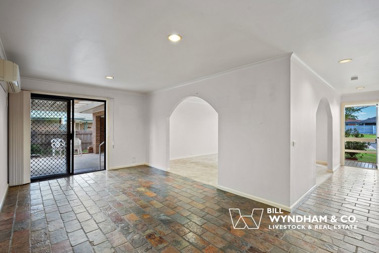 53 Balmoral Crescent, Eastwood