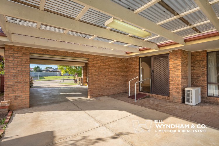 53 Balmoral Crescent, Eastwood