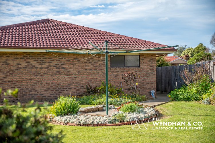 53 Balmoral Crescent, Eastwood