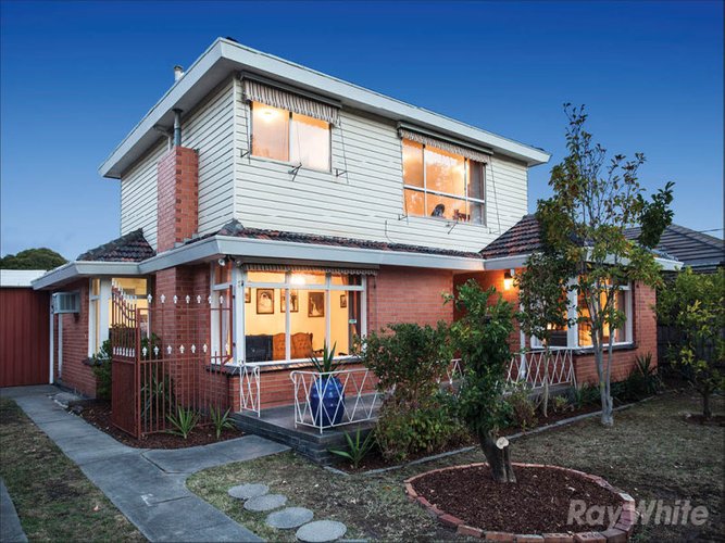 53 Folkestone Road Glen Waverley 3150