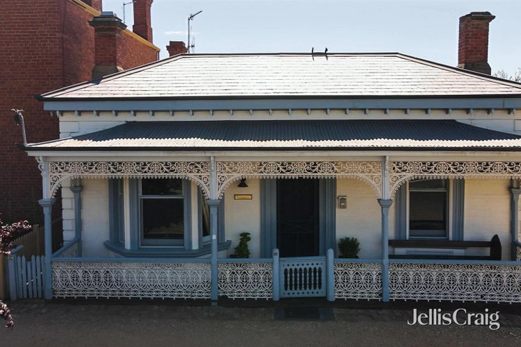 53 Hargraves Street Castlemaine 3450