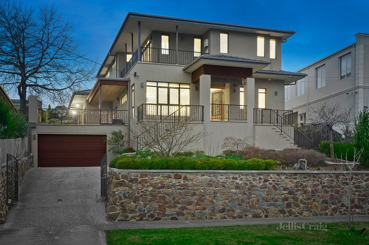 53 Viewhill Road Balwyn North 3104