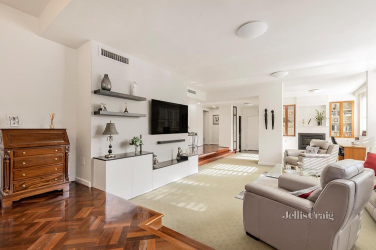 5 30 Lansell Road Toorak 3142