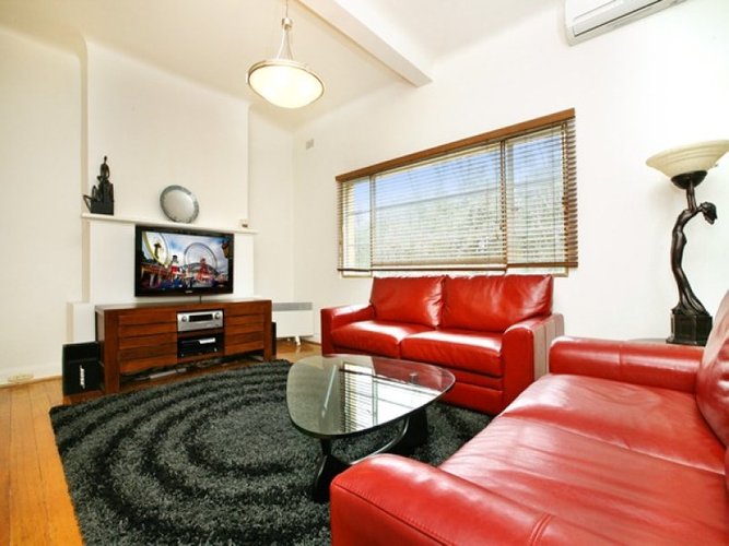 5 32 Queens Road Melbourne 3004