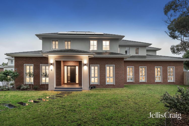 5 4-5 Tawonga Court Glen Waverley 3150
