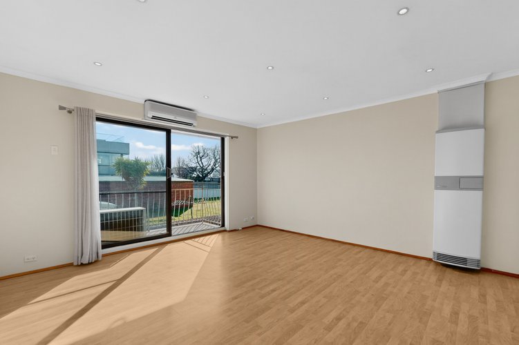 5/4 Balmoral Street  Essendon 3040