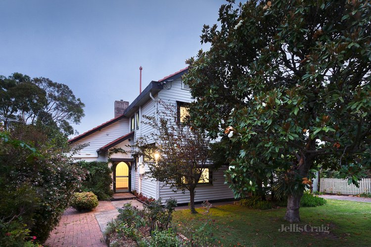 54 Lucerne Crescent Alphington 3078