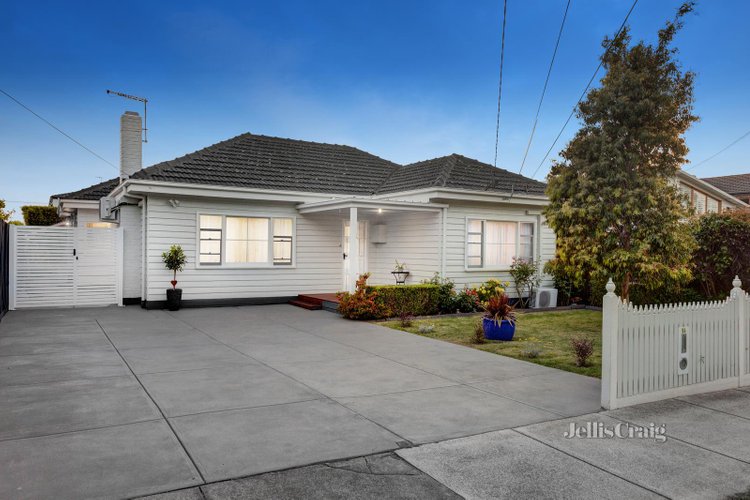 54 Mortimore Street Bentleigh 3204