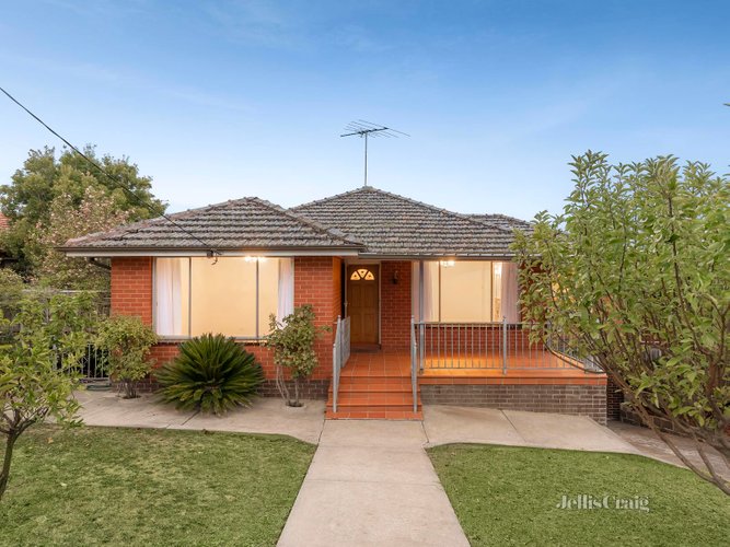 54 Pinnacle Crescent Bulleen 3105