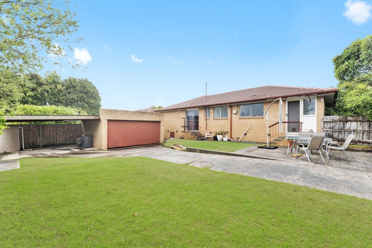 54 Whitehaven Crescent Mulgrave 3170