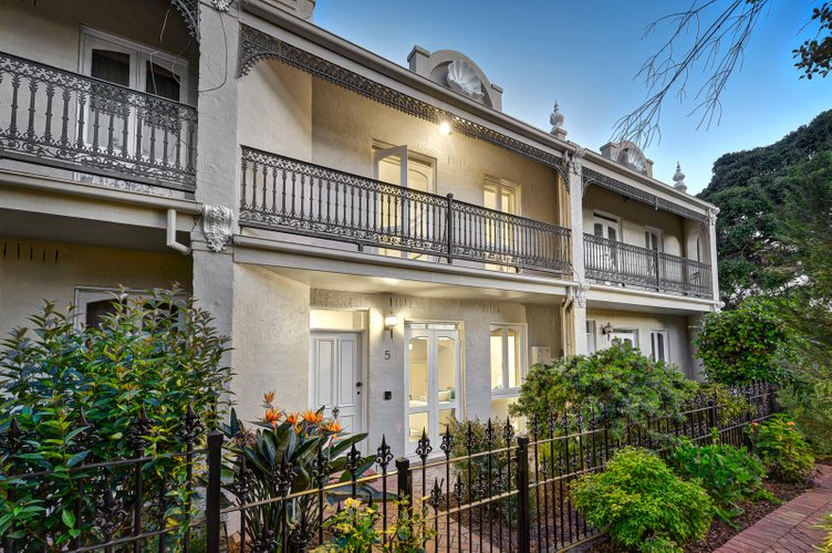 5/44 Auburn Grove Hawthorn East 3123