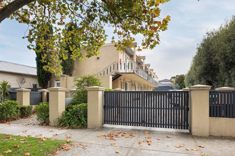5 5 Christmas Street Northcote 3070