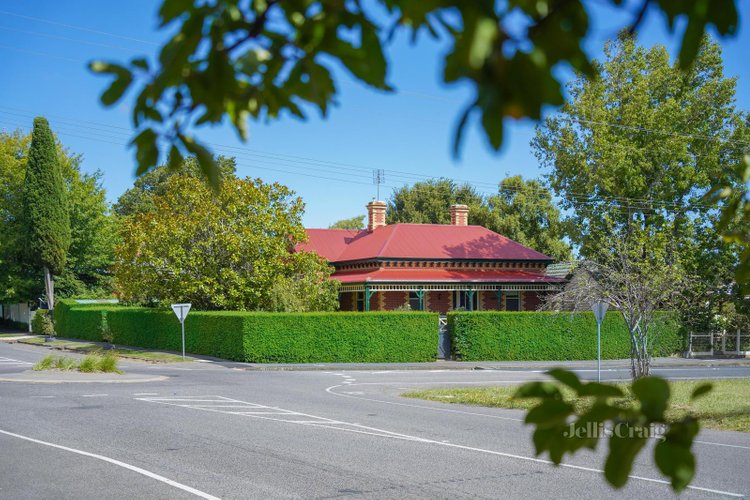 55 Ebden Street Kyneton 3444
