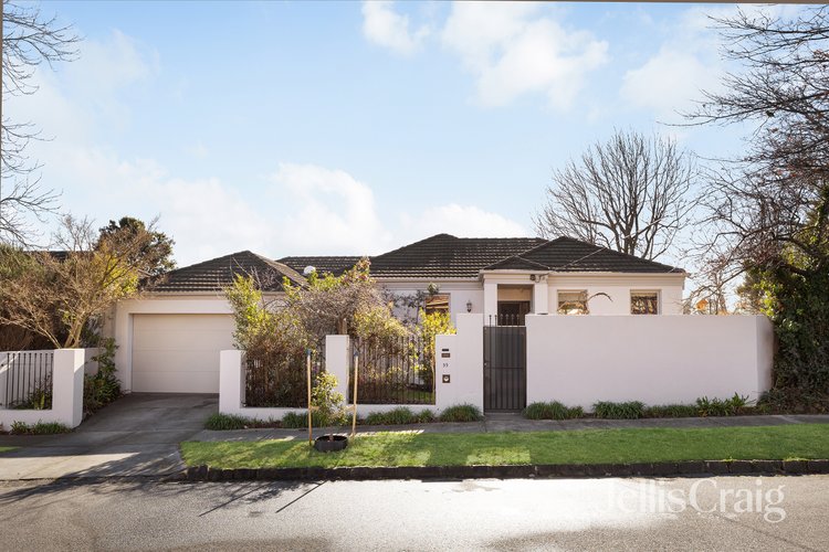 55 Inverness Way Balwyn North 3104