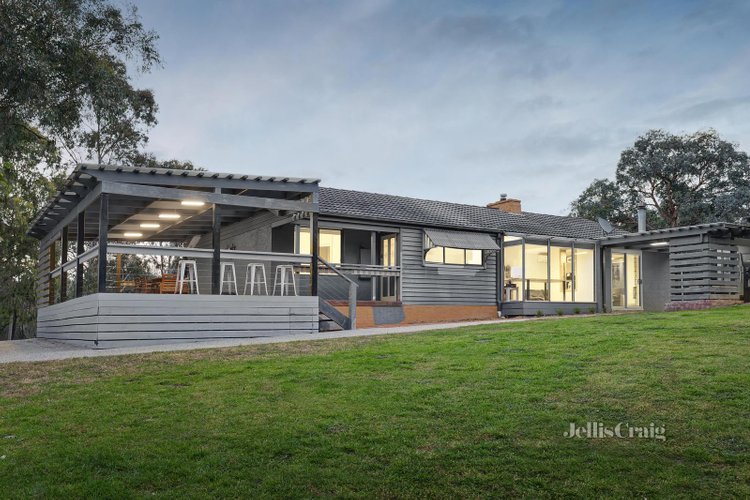 55 Mountain View Road Hurstbridge 3099