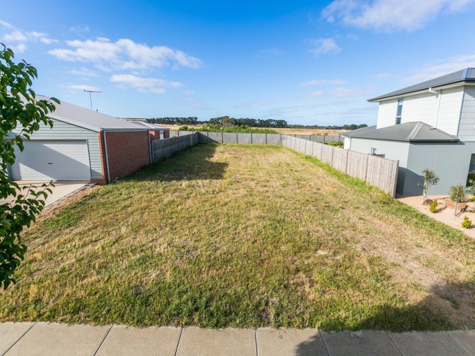 56 Centreside Drive, Torquay