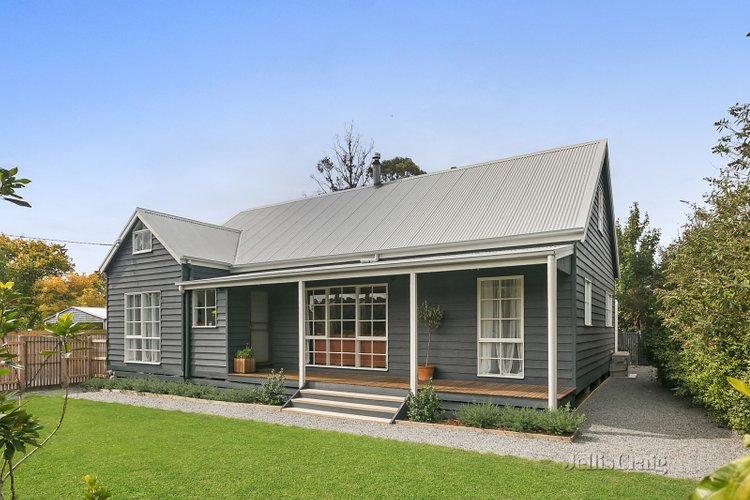 56 East Street Woodend 3442
