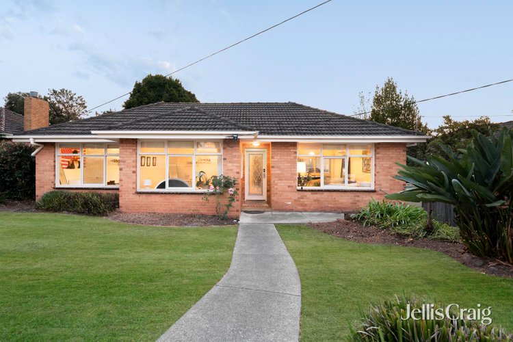 57 Headingley Road Mount Waverley 3149