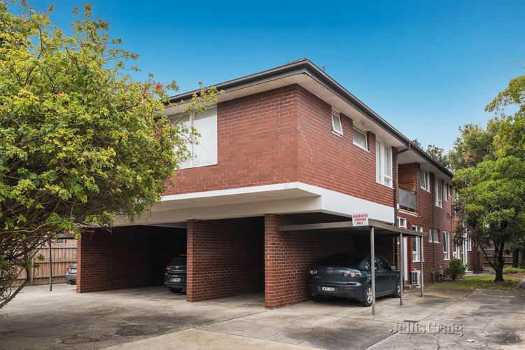 5/8 Dunoon Street Murrumbeena 3163