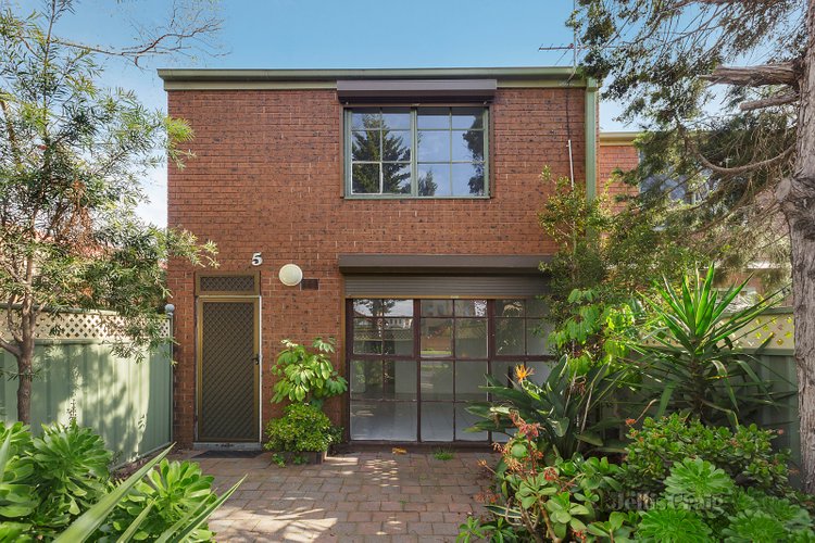 5/85 Ballarat Road Maidstone 3012